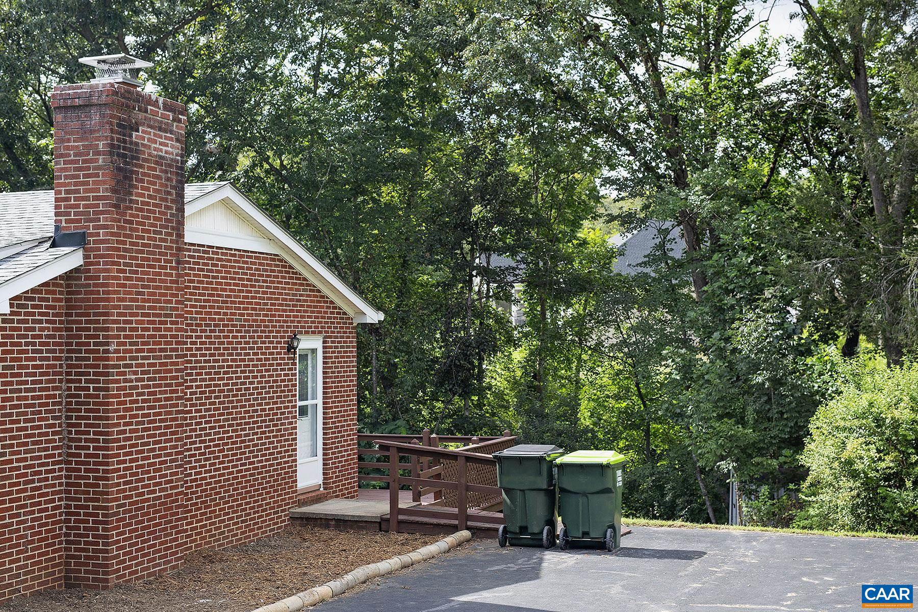 UNKNOWN - Residential Lease