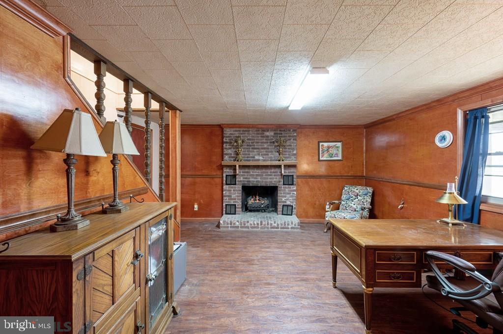 TREASURE LAKE - Residential