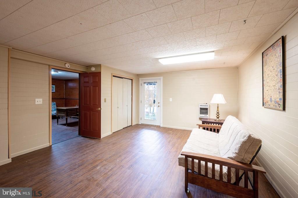 TREASURE LAKE - Residential