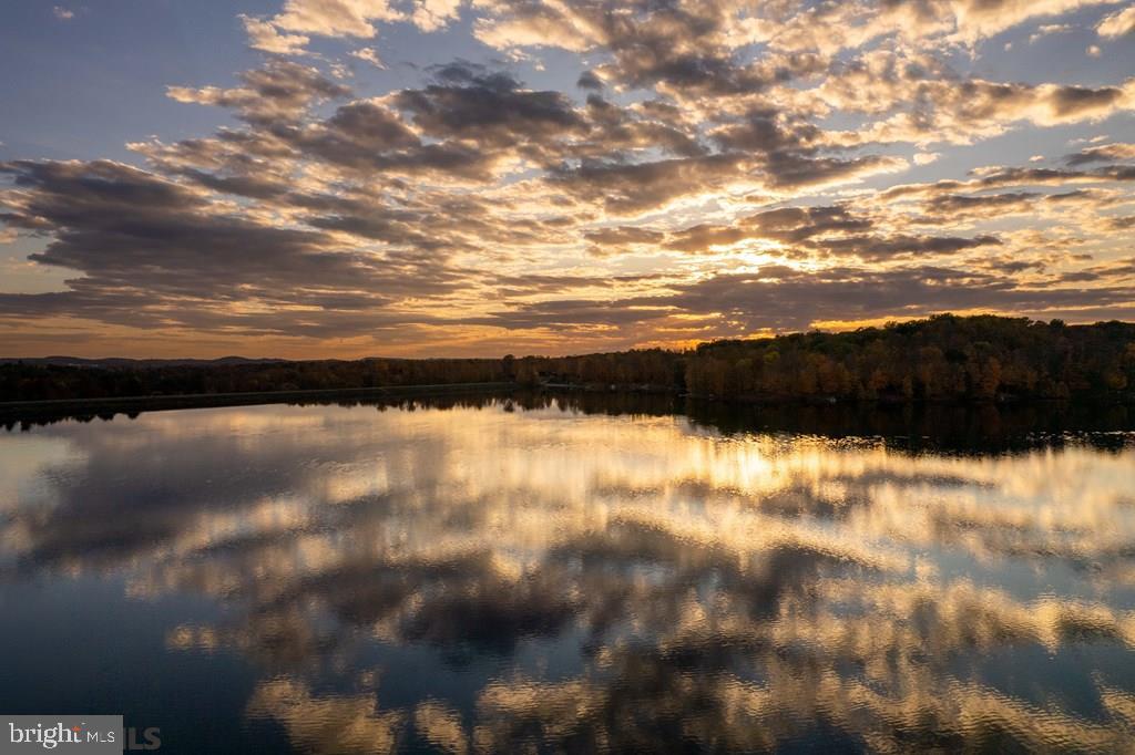 TREASURE LAKE - Residential
