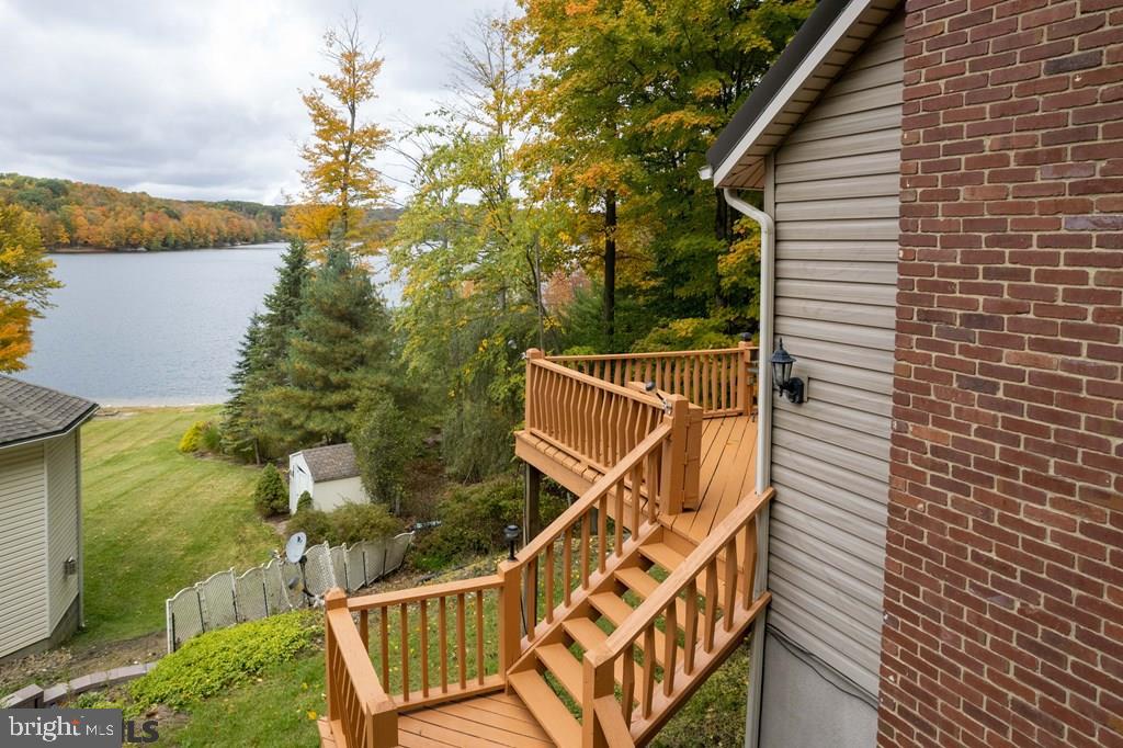 TREASURE LAKE - Residential