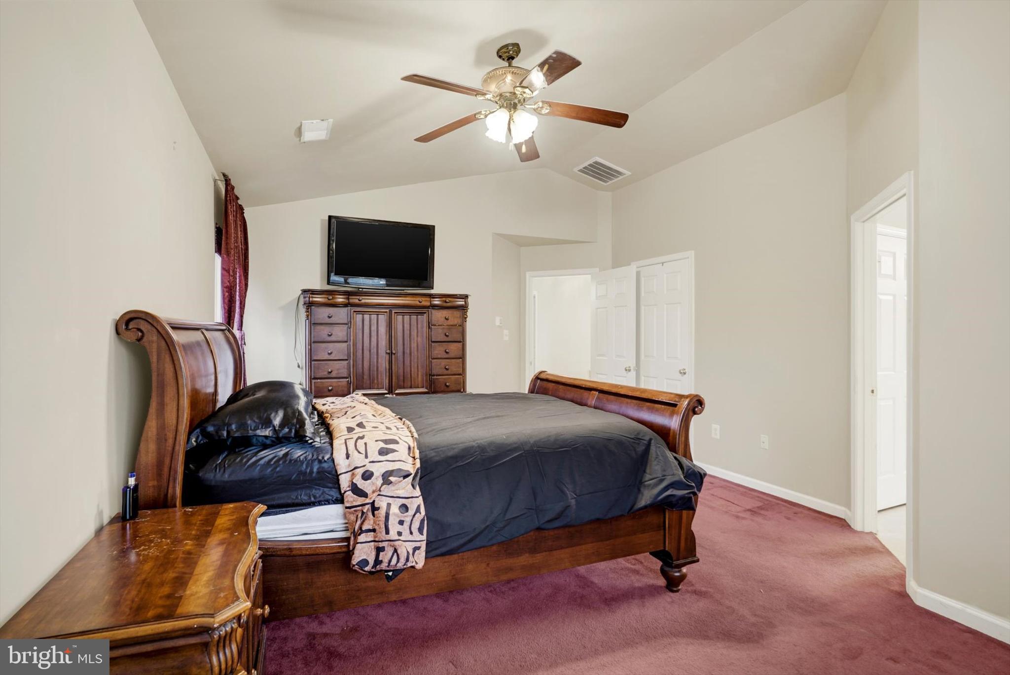 CAMBRIDGE FARMS - Residential