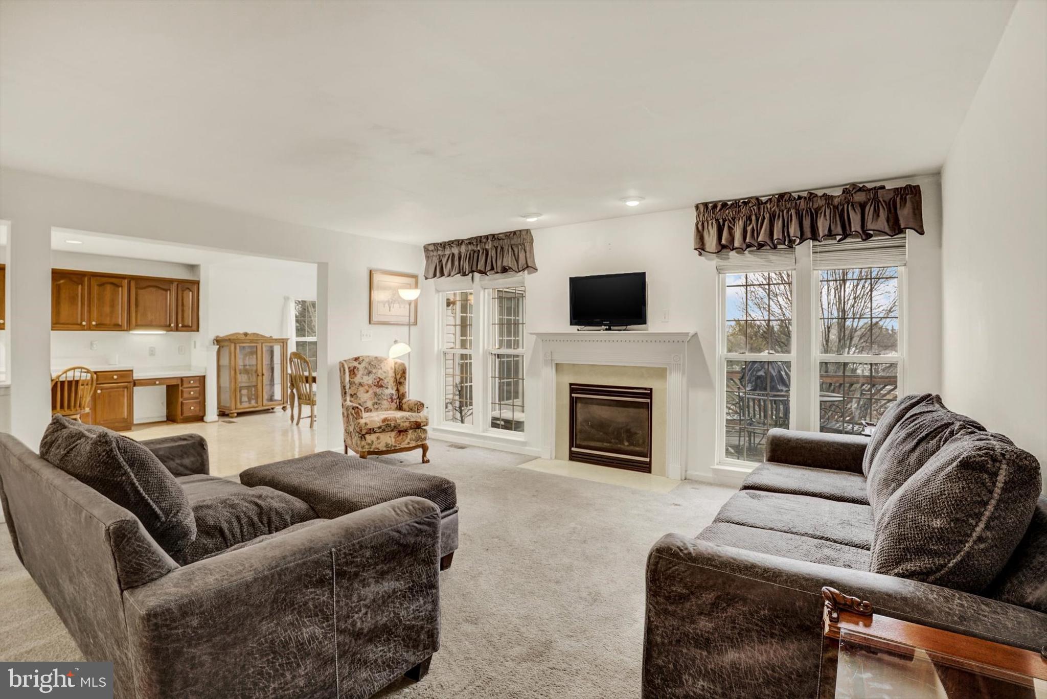 CAMBRIDGE FARMS - Residential