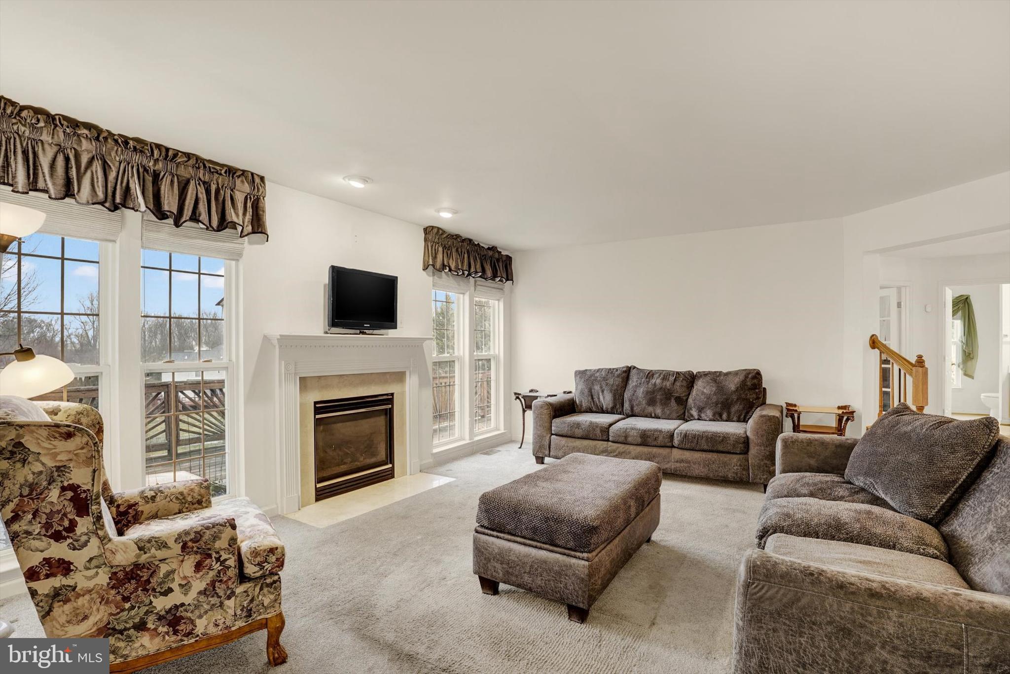 CAMBRIDGE FARMS - Residential