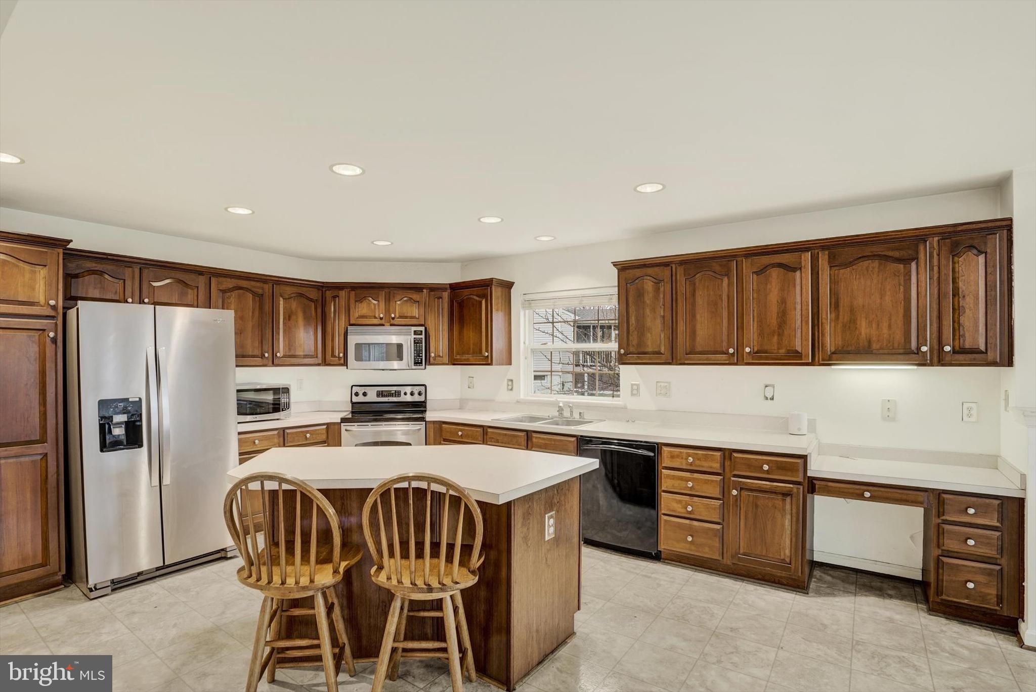 CAMBRIDGE FARMS - Residential