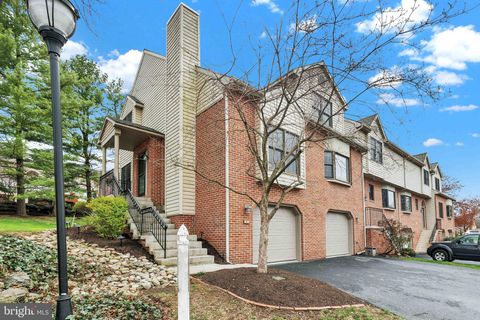 Photo of 88 River Bend Park, LANCASTER, PA 17602 (MLS # PALA2066940)