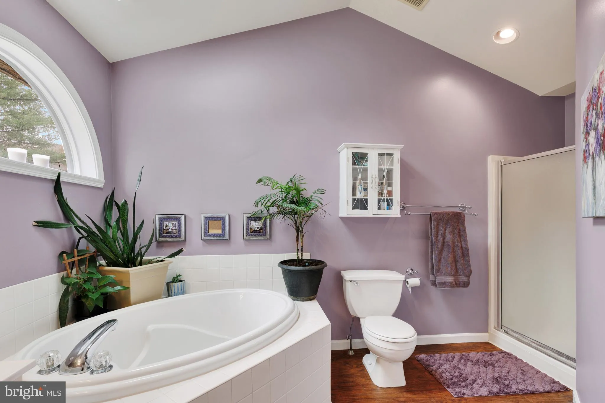 Lancaster, Pennsylvania 17602, United States, 2 Bedrooms Bedrooms, ,3 BathroomsBathrooms,Residential,Pending,103362