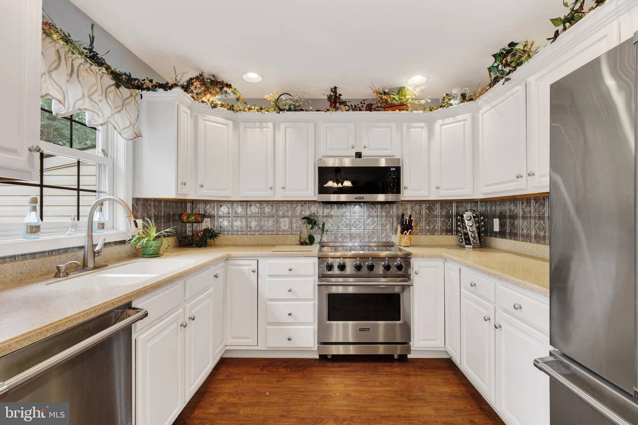 Lancaster, Pennsylvania 17602, United States, 2 Bedrooms Bedrooms, ,3 BathroomsBathrooms,Residential,Pending,103362