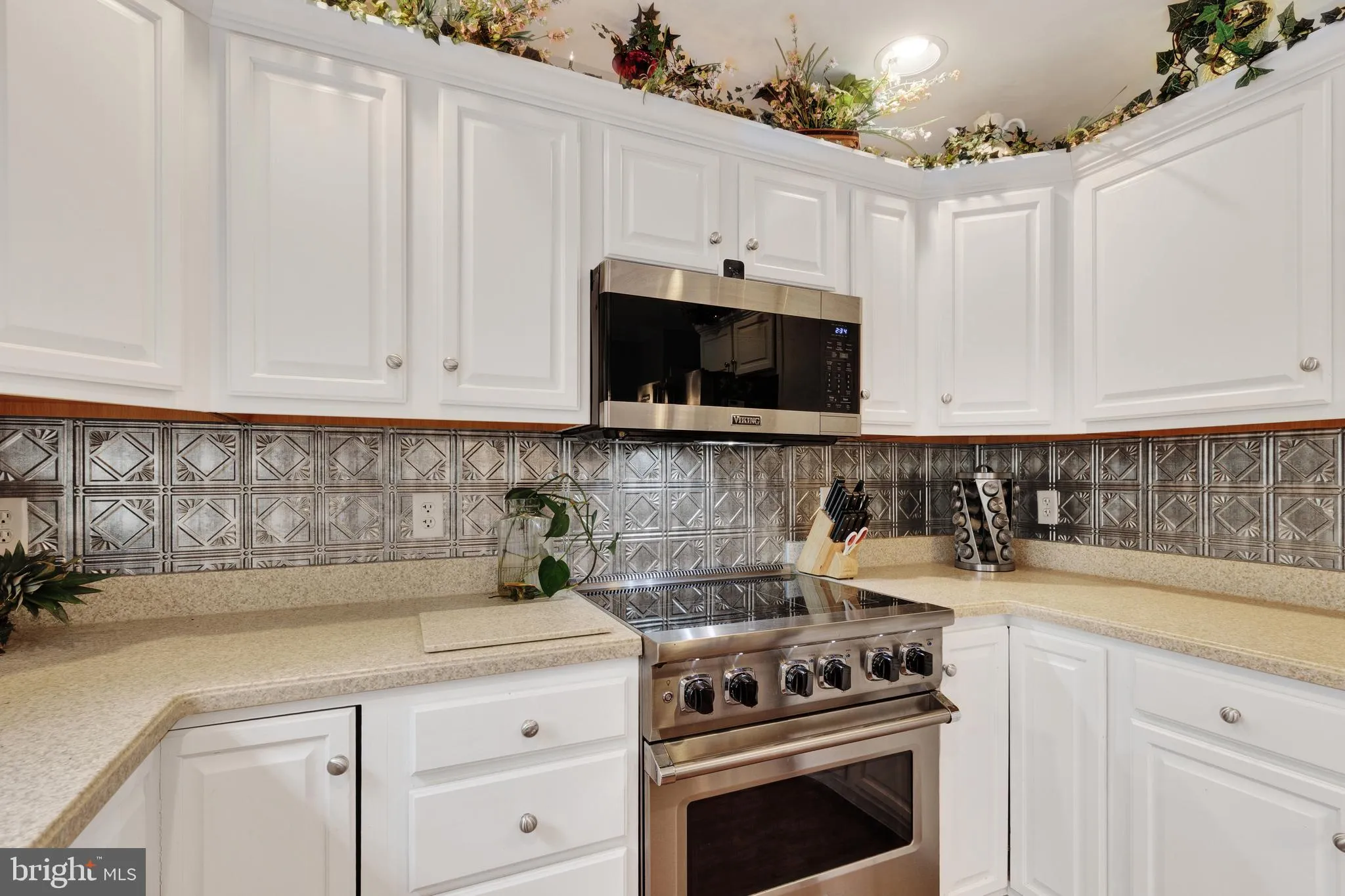 Lancaster, Pennsylvania 17602, United States, 2 Bedrooms Bedrooms, ,3 BathroomsBathrooms,Residential,Pending,103362