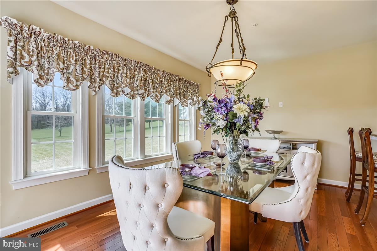 WOODSTOCK - Residential