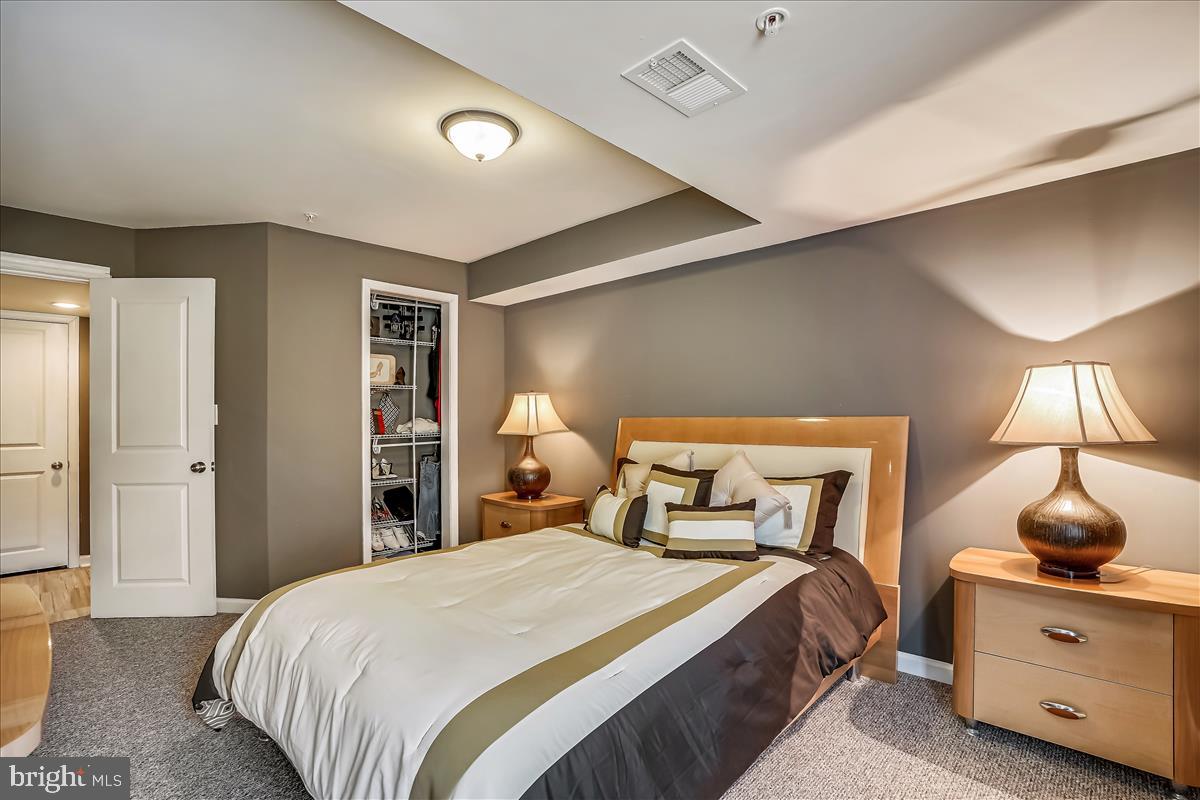 WOODSTOCK - Residential