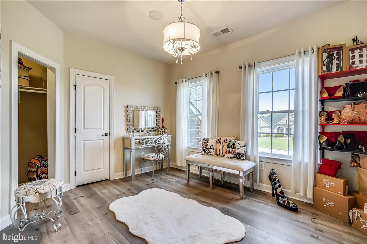 WOODSTOCK - Residential