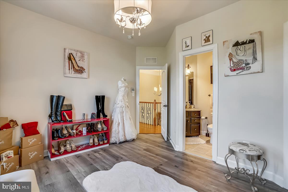 WOODSTOCK - Residential