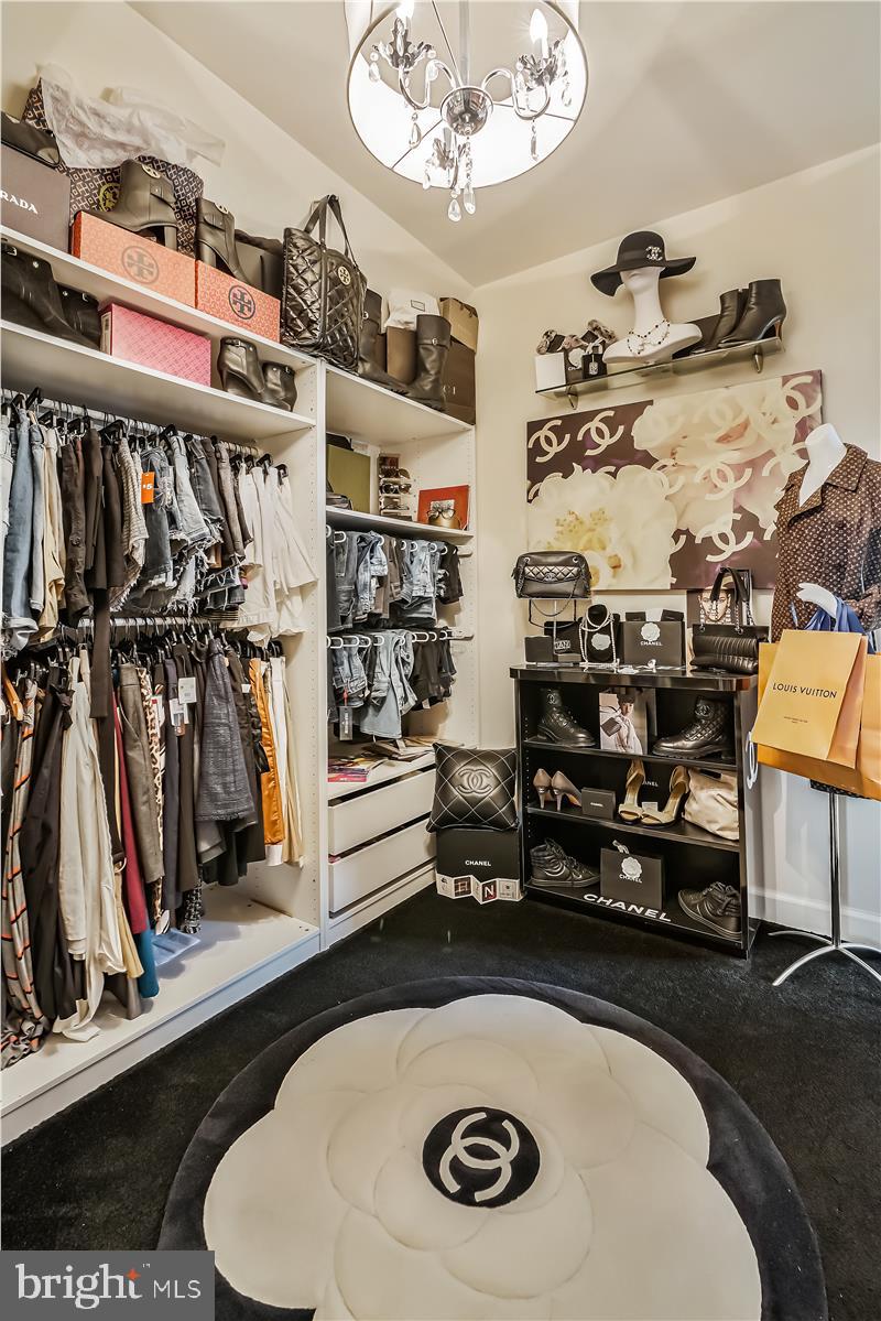 WOODSTOCK - Residential