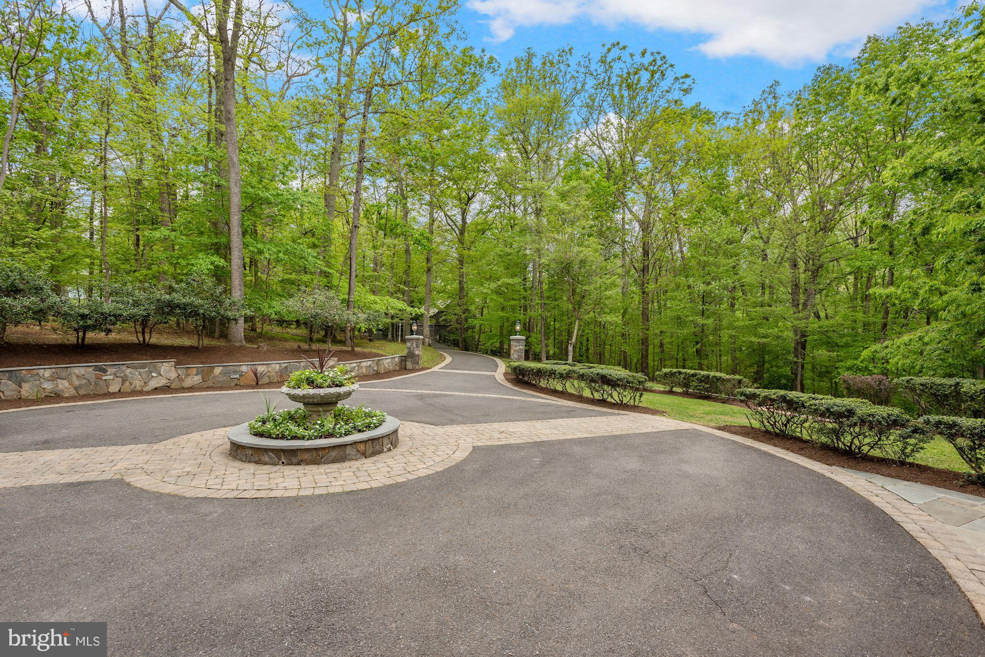 POTOMAC RIDGE ESTATES - Residential