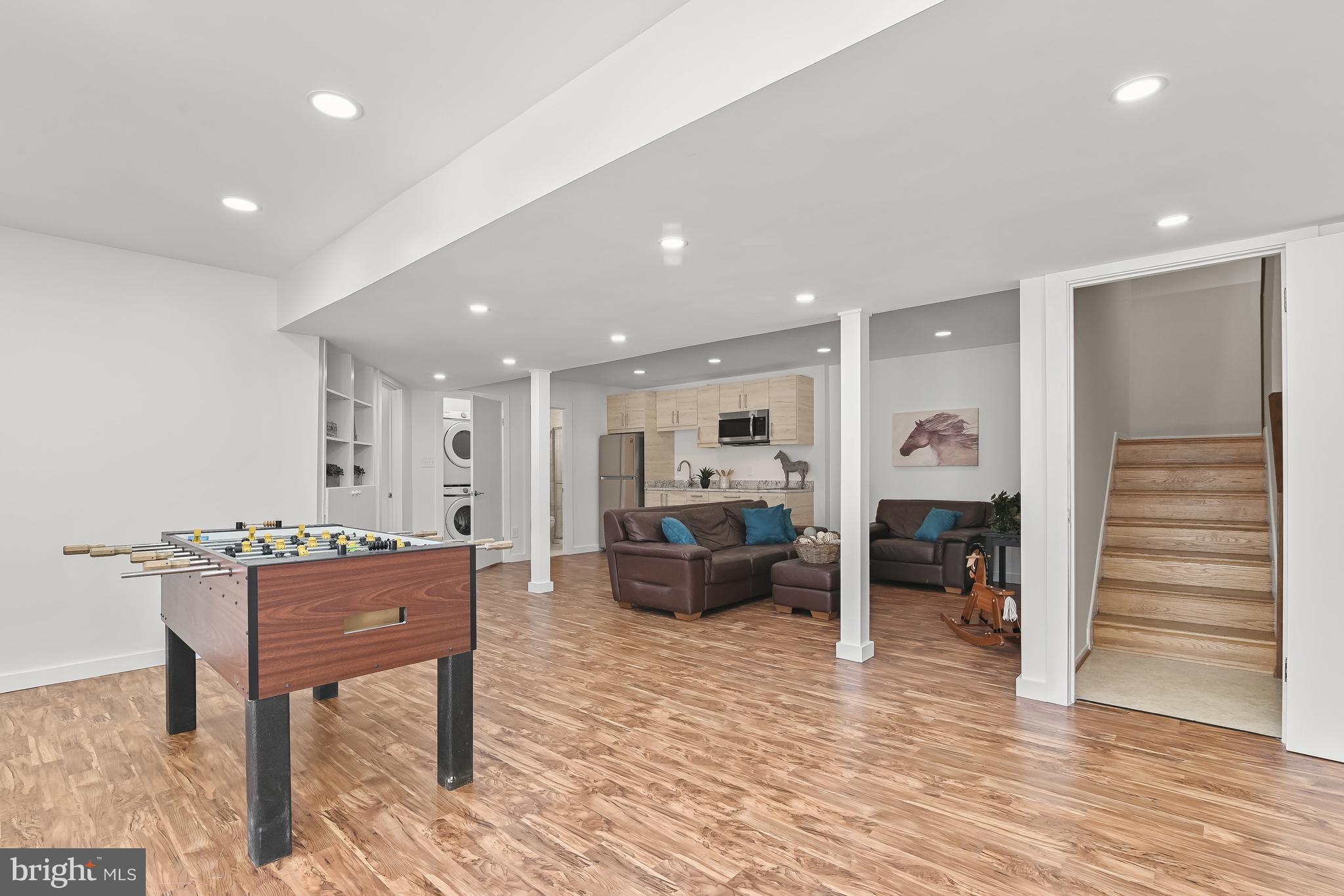 EAST GATE OF POTOMAC - Residential