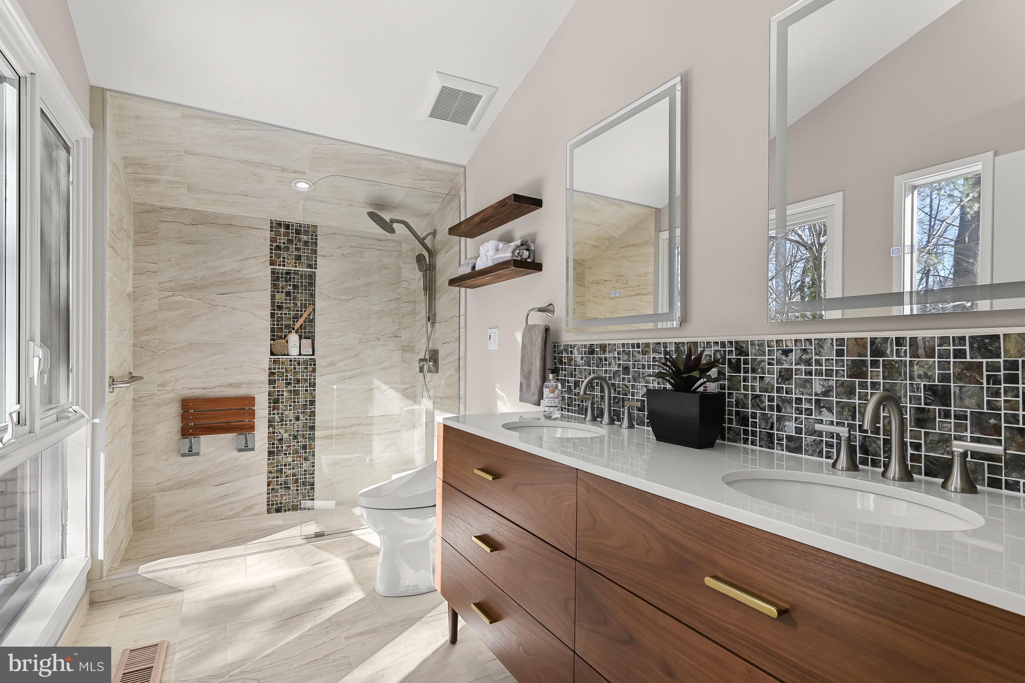 EAST GATE OF POTOMAC - Residential