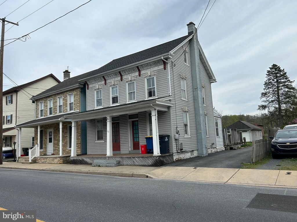 Photo of 23 N REAMSTOWN RD, STEVENS, PA 17578 (MLS # PALA2033568)