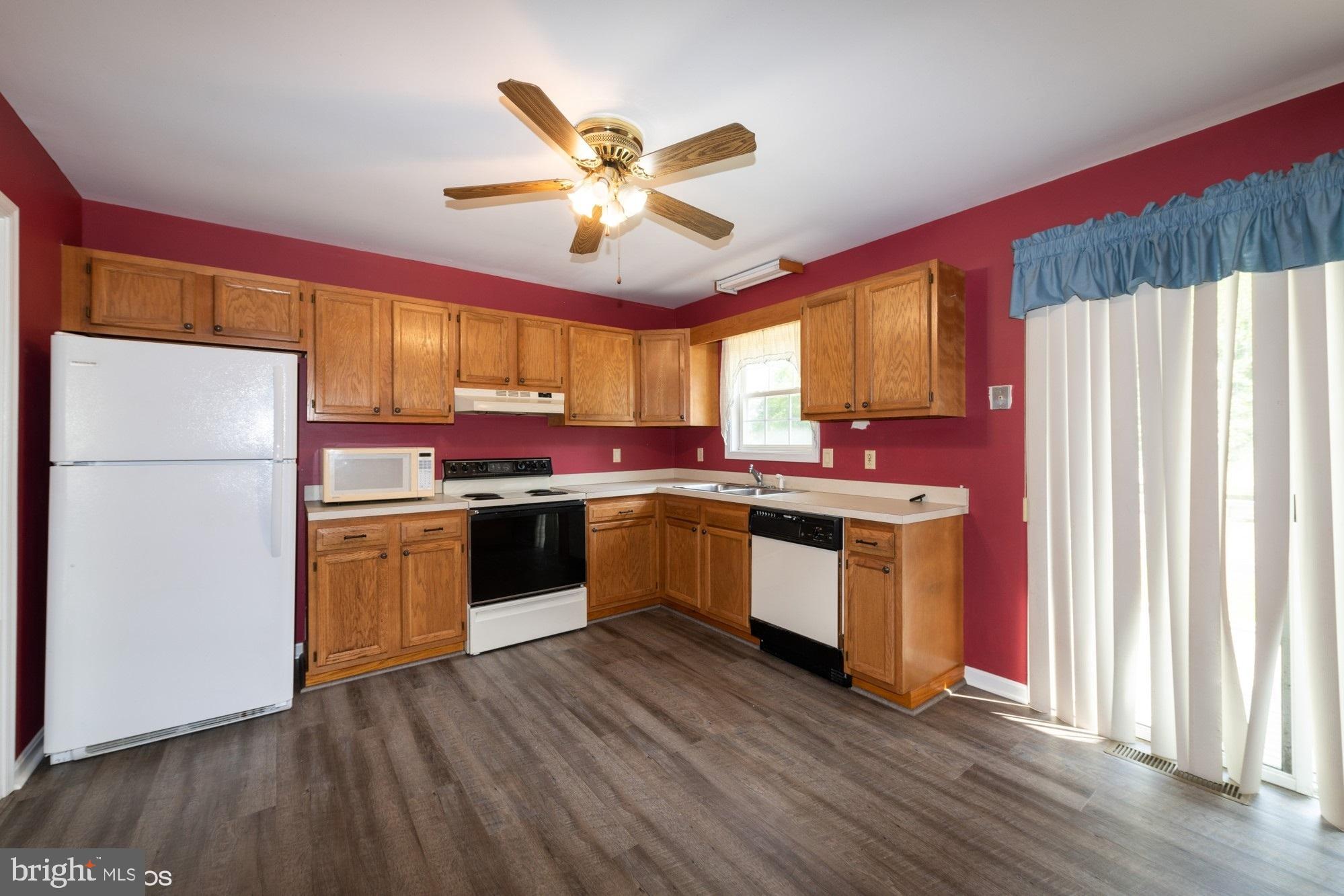 MAPLEWOOD - Residential