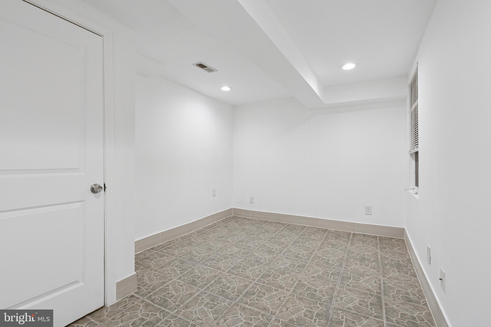 TEMPLE UNIVERSITY - Residential Income