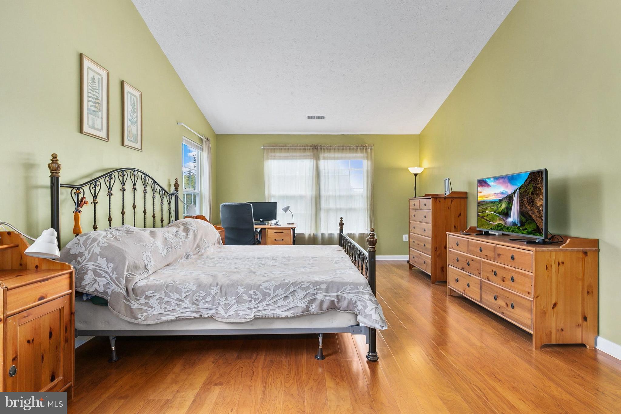 ECKER'S HOLLOW - Residential