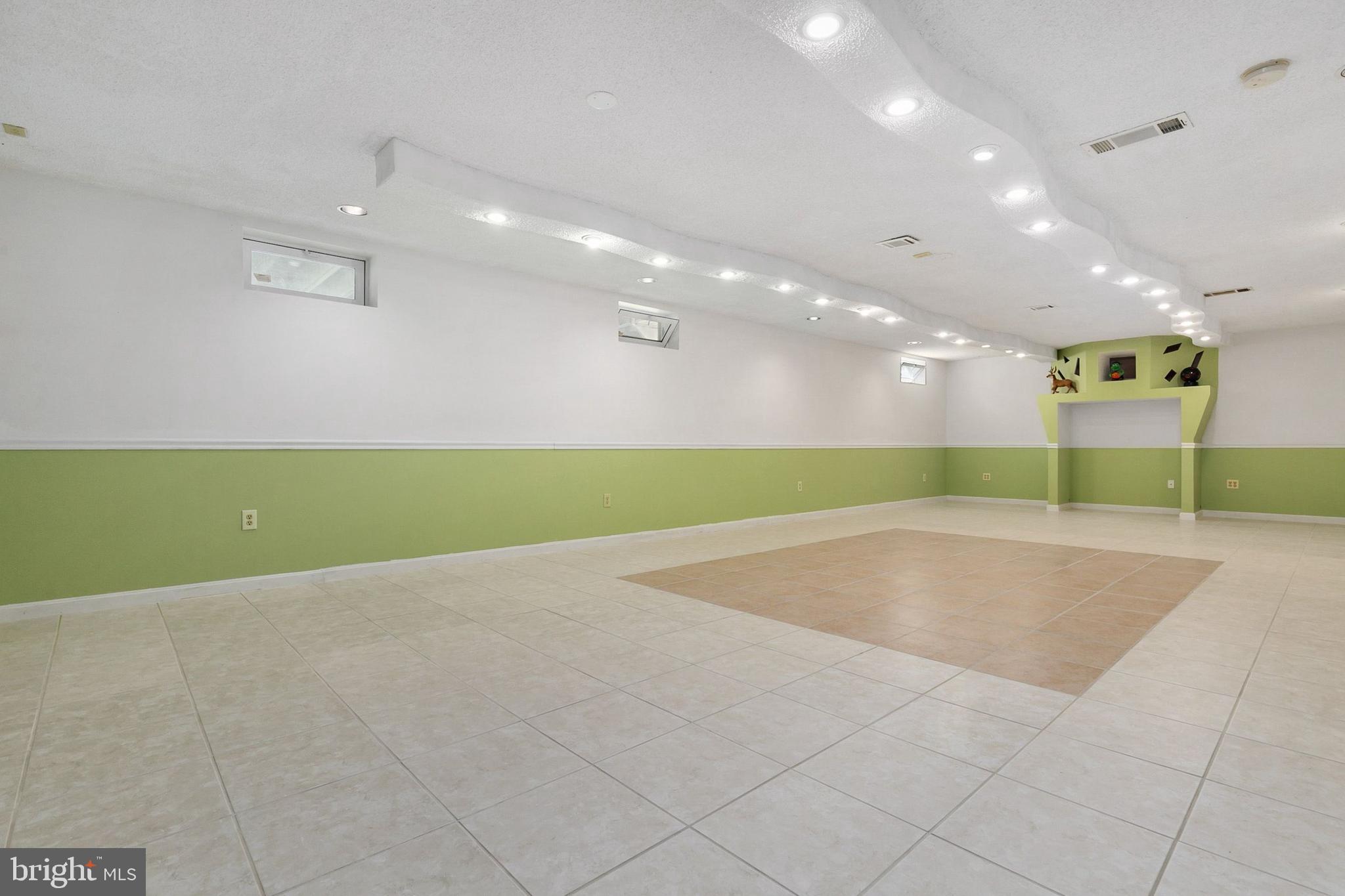 ECKER'S HOLLOW - Residential