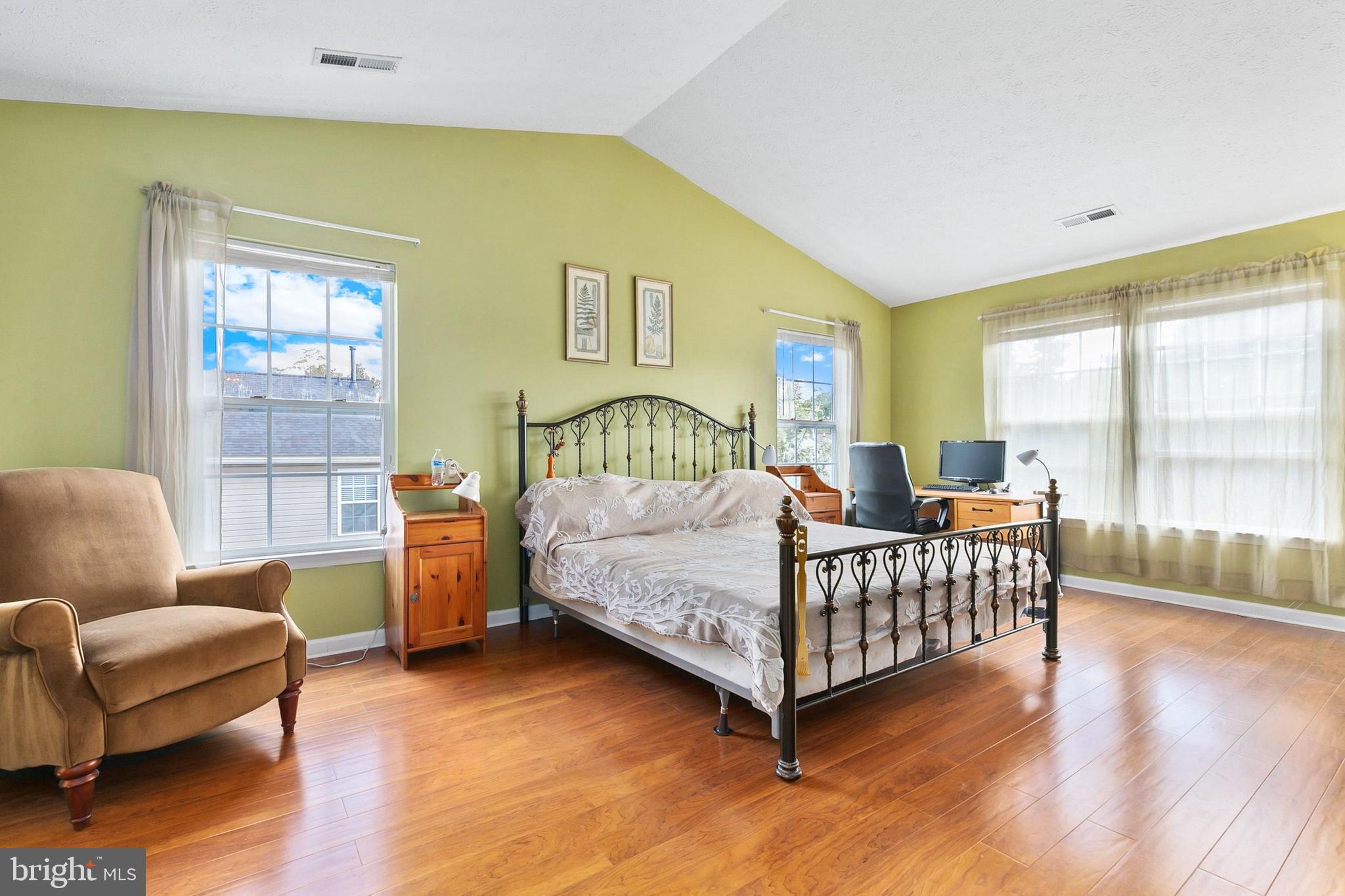 ECKER'S HOLLOW - Residential