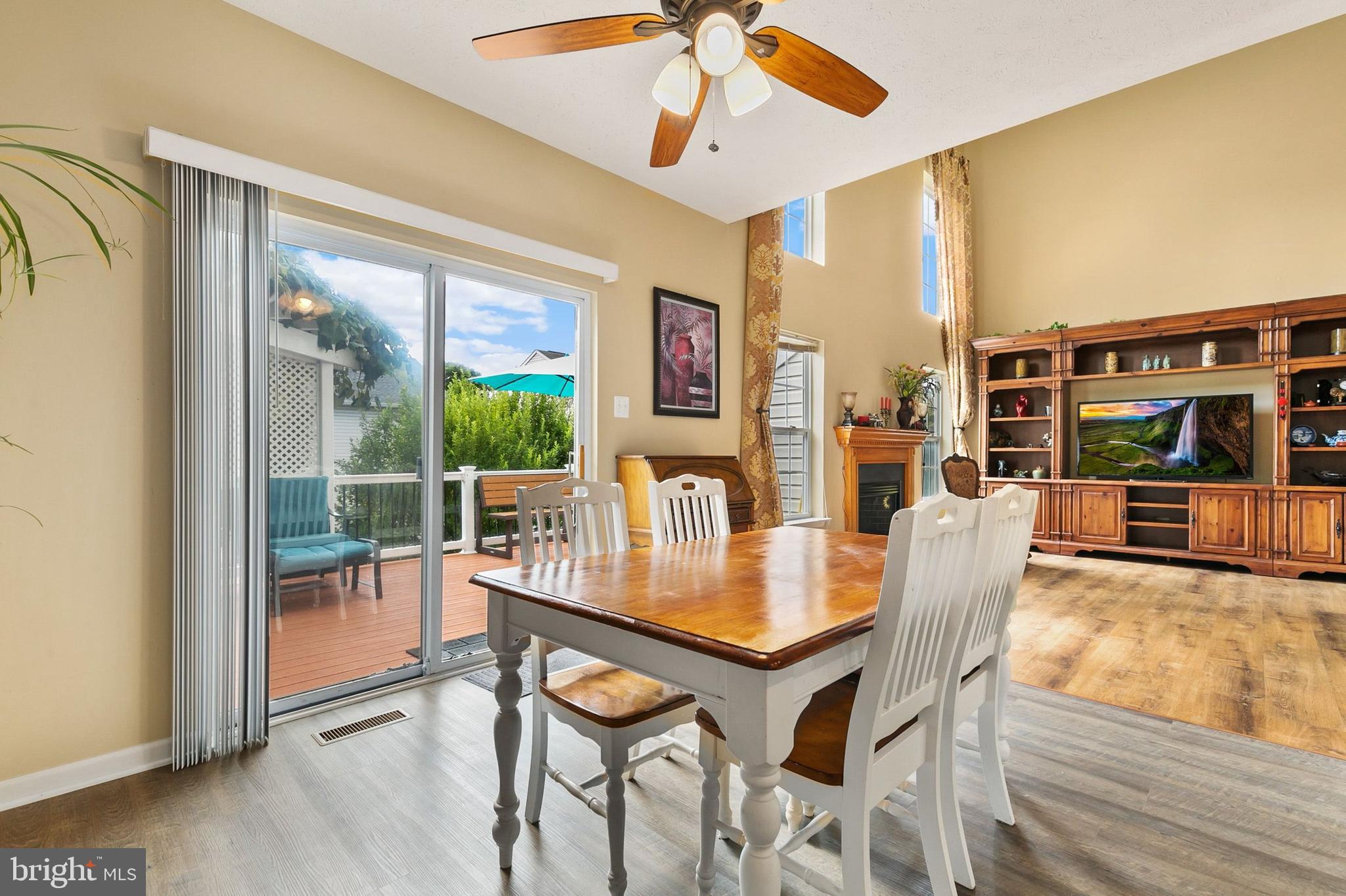 ECKER'S HOLLOW - Residential