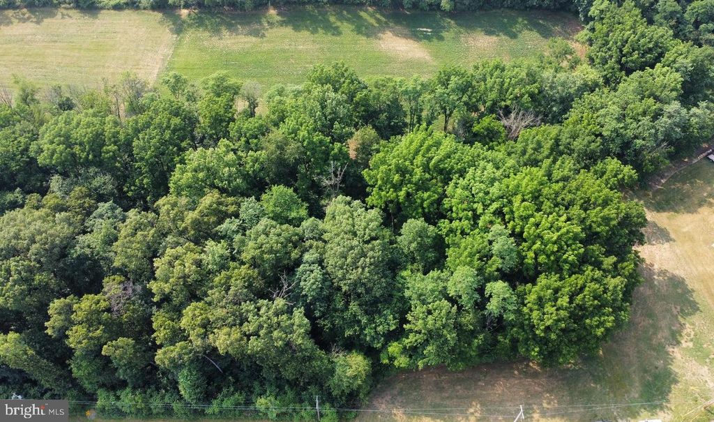 Photo of 2 Quarry Road, Elizabethtown, PA 17022 (MLS # PALA2045030)