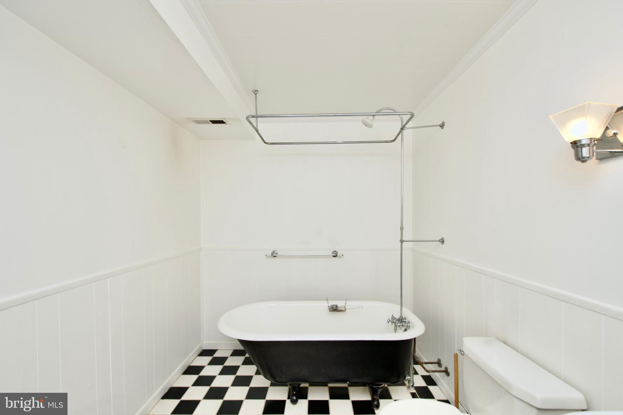 DUNN LORING WOODS - Residential