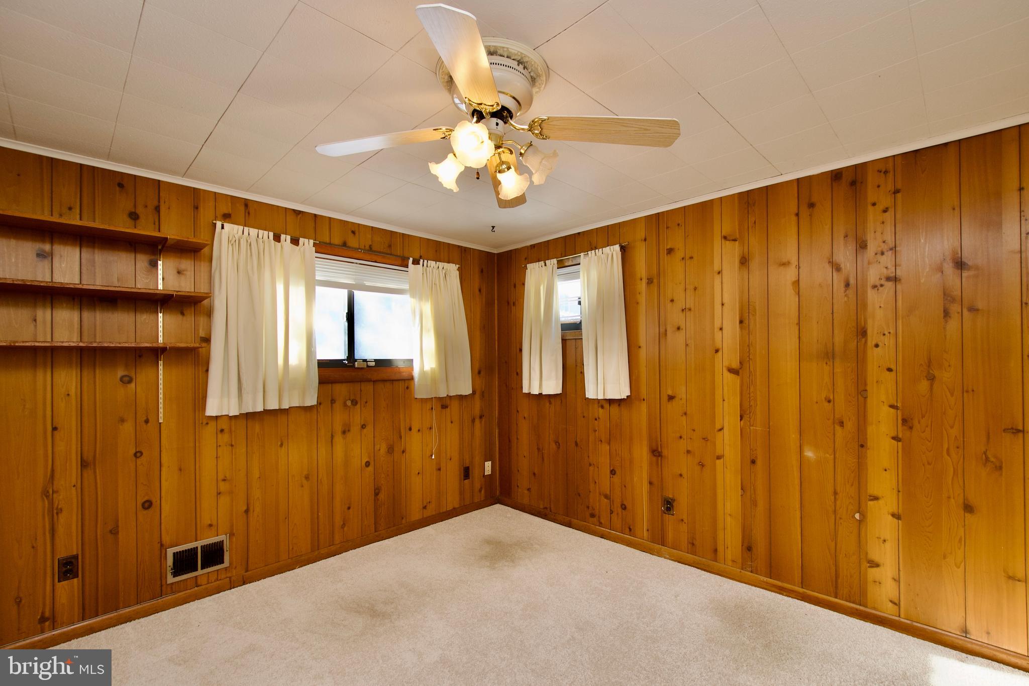 DUNN LORING WOODS - Residential