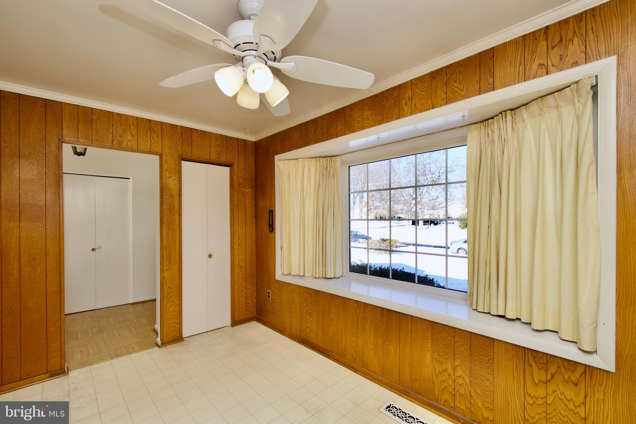 DUNN LORING WOODS - Residential