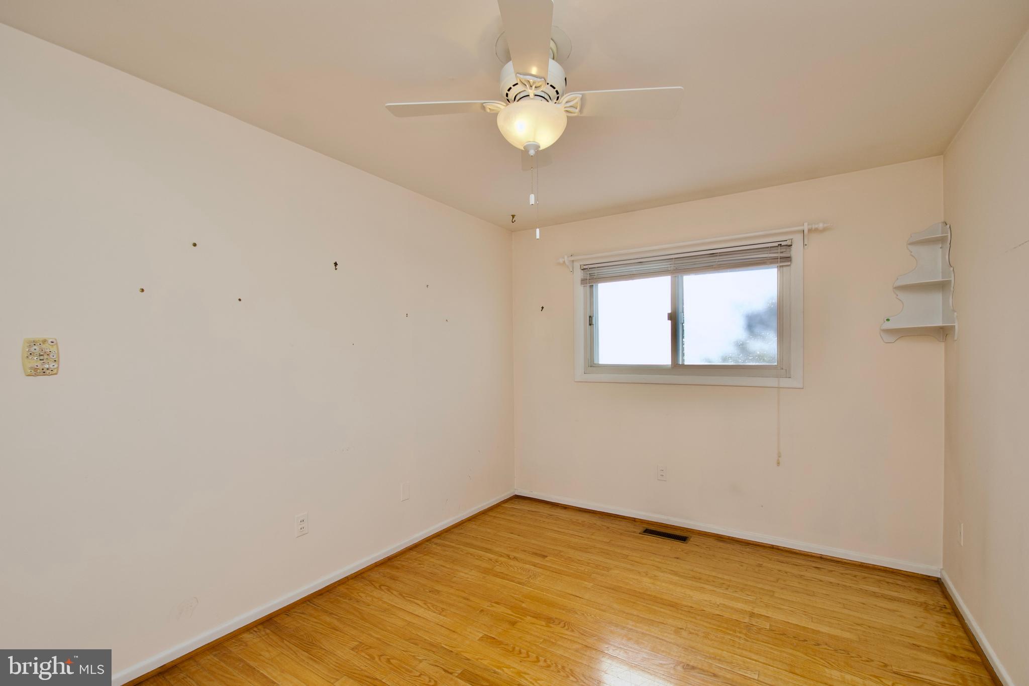 DUNN LORING WOODS - Residential