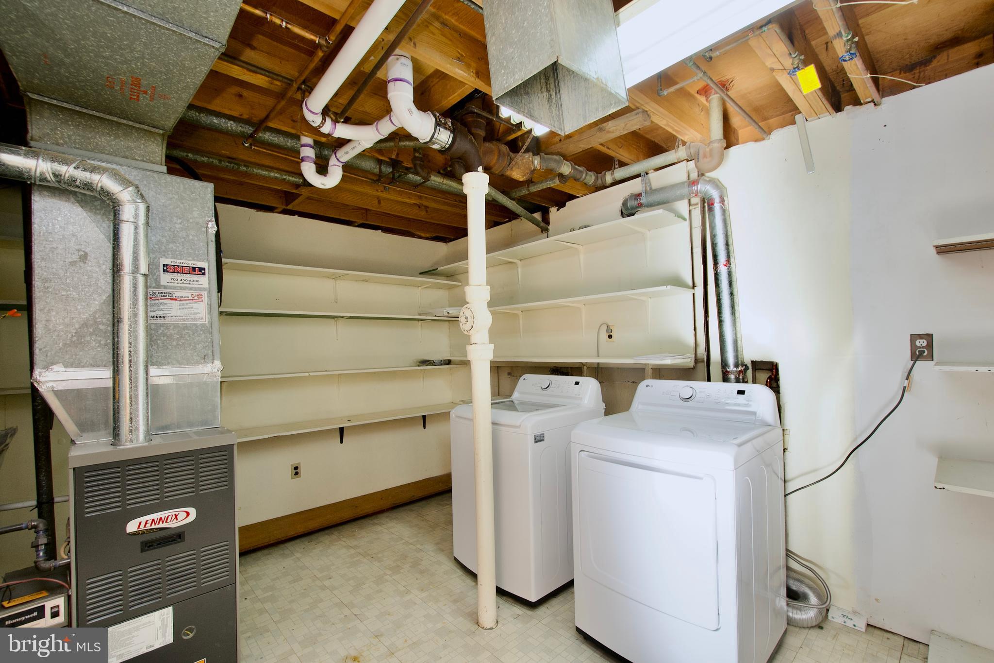 DUNN LORING WOODS - Residential