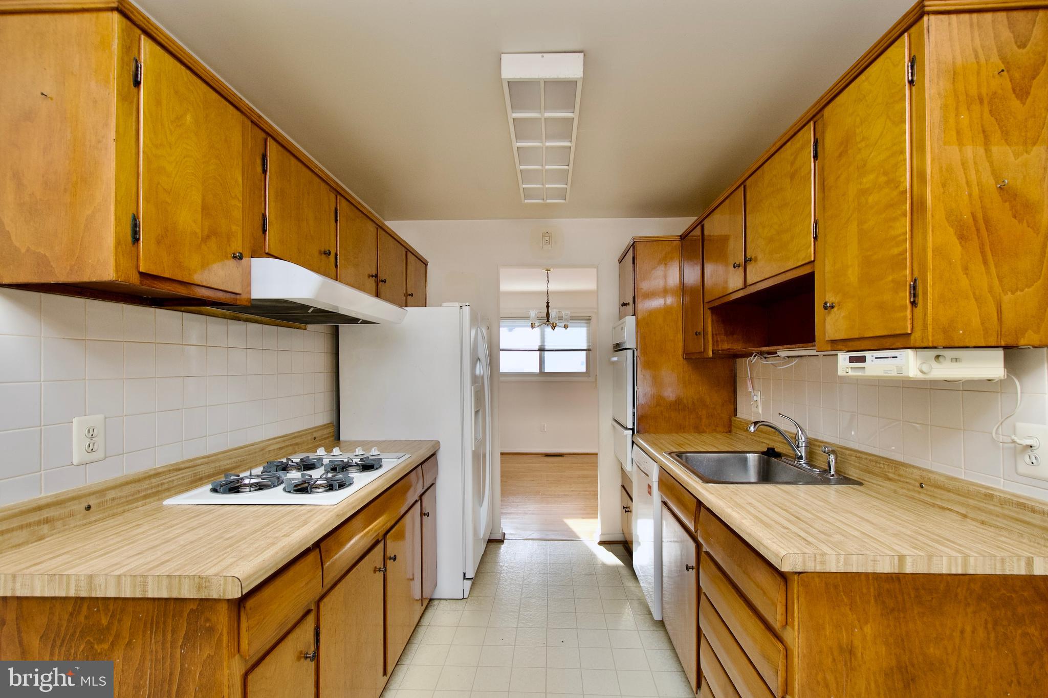 DUNN LORING WOODS - Residential