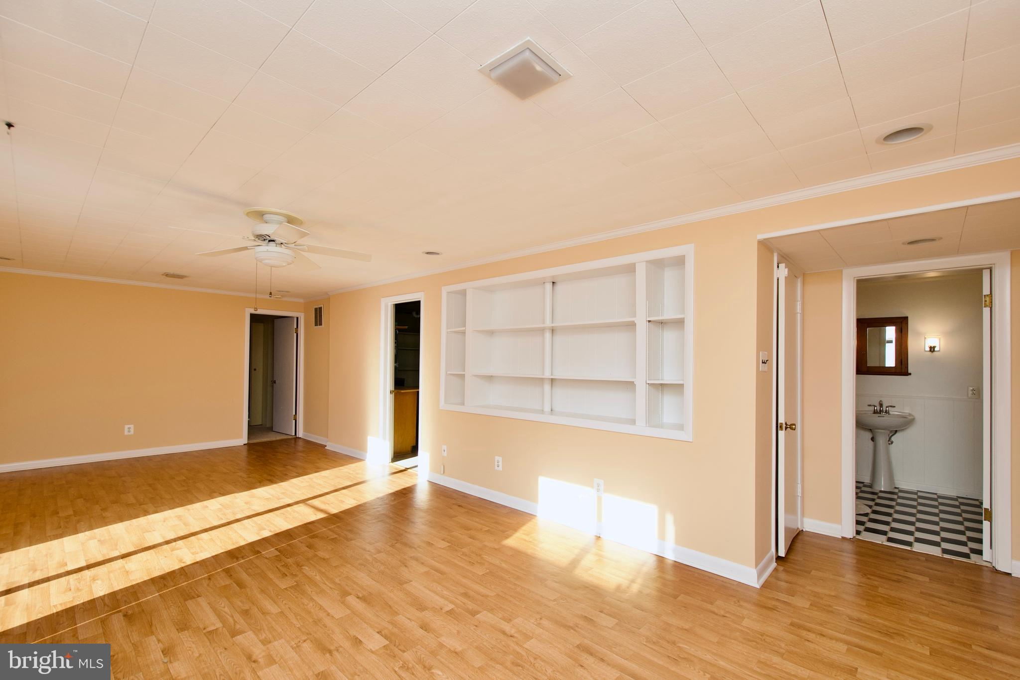 DUNN LORING WOODS - Residential