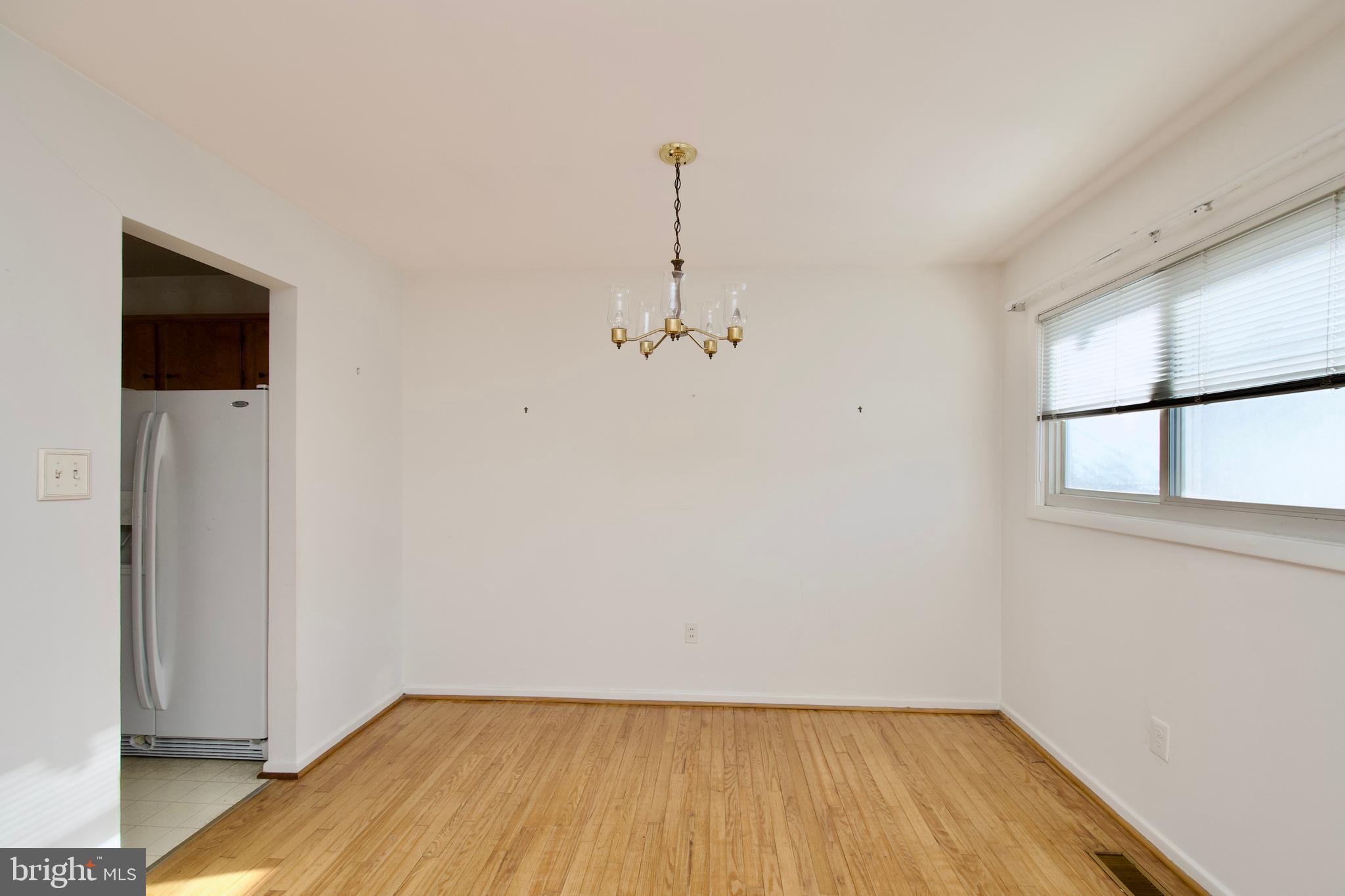 DUNN LORING WOODS - Residential