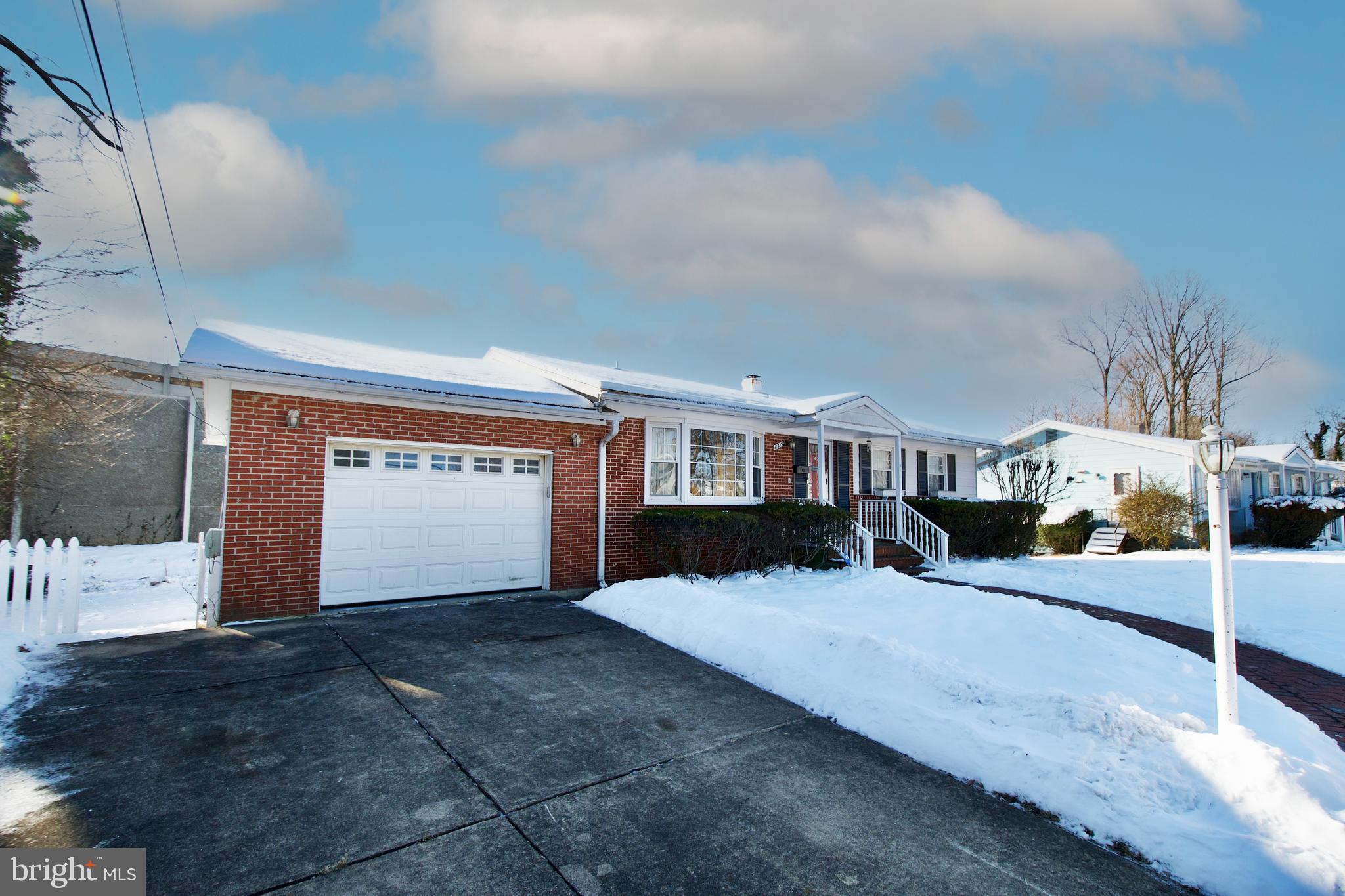 DUNN LORING WOODS - Residential