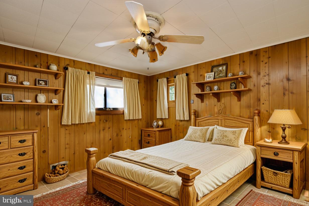 DUNN LORING WOODS - Residential