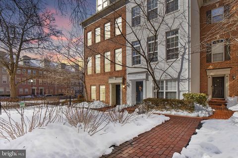 435 N GEORGE MASON DRIVE ARLINGTON VA 22203