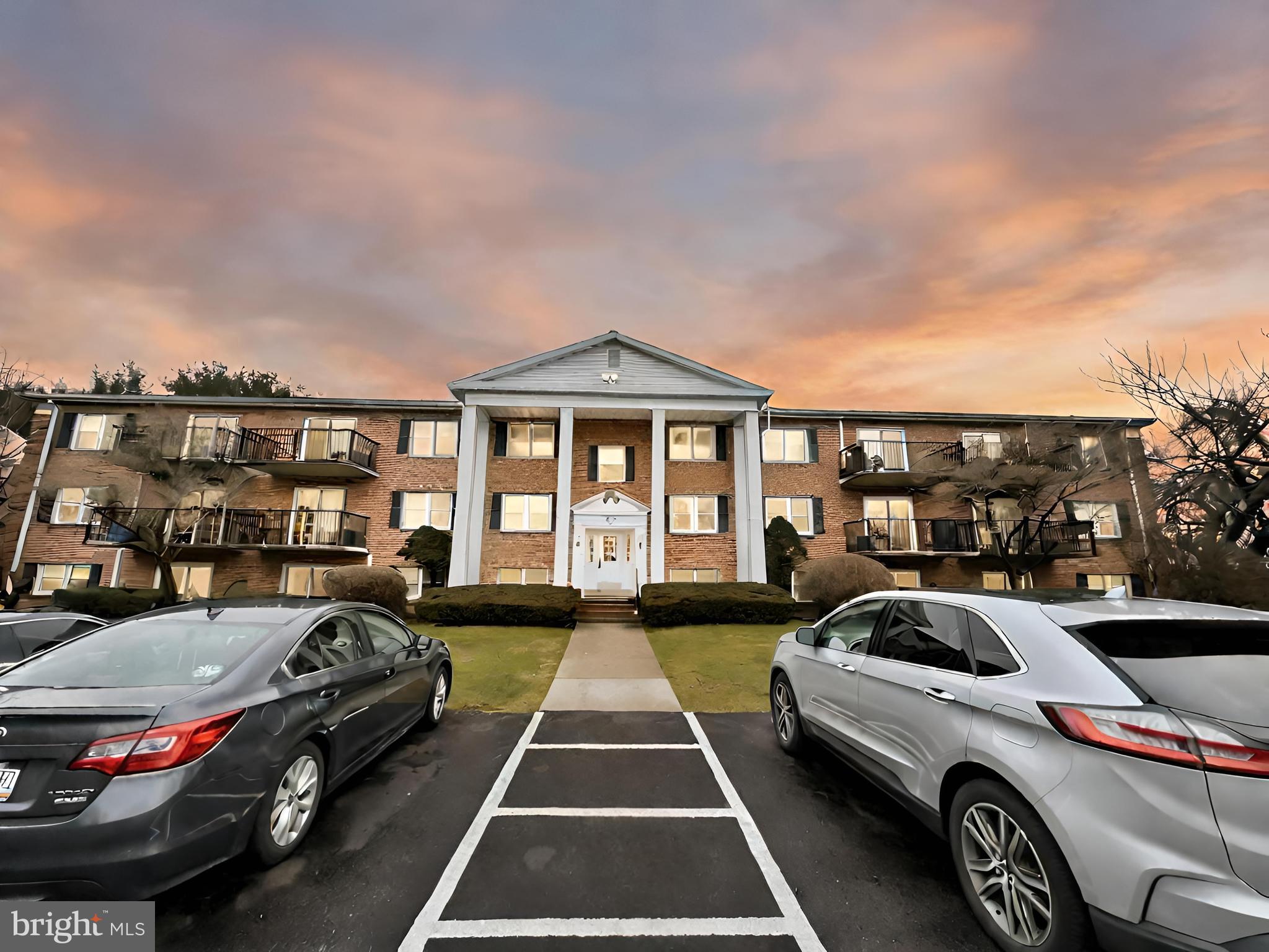CEDAR RUN CONDOS - Residential