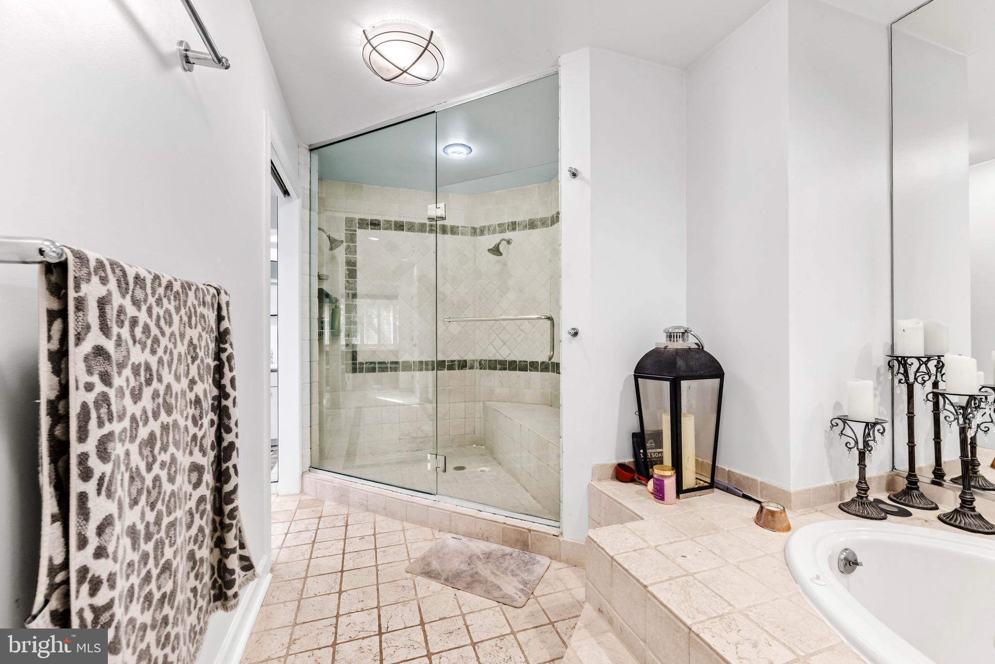 HUNTINGTON - Residential Lease