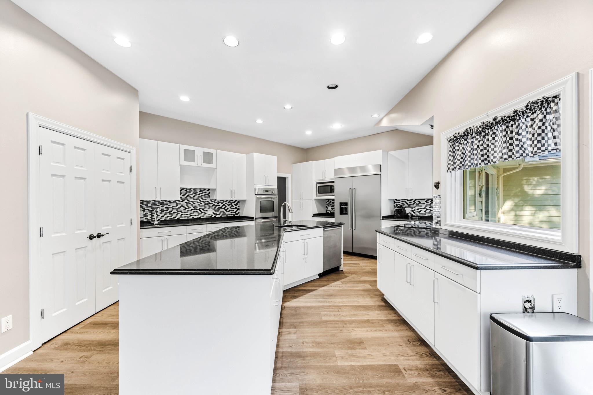 HUNTINGTON - Residential Lease