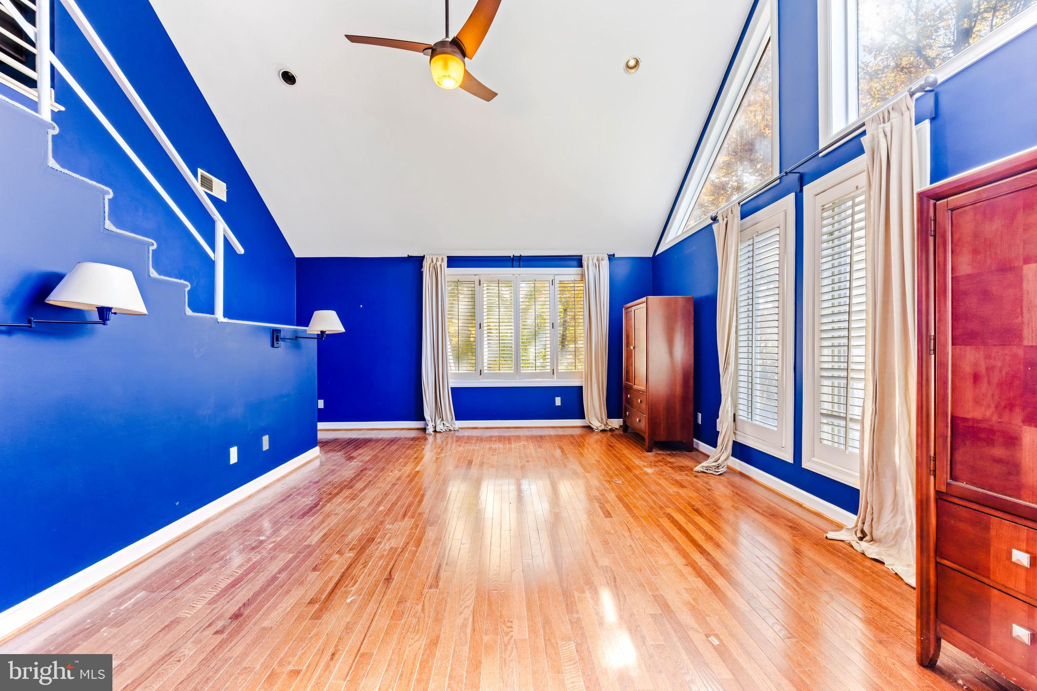 HUNTINGTON - Residential Lease