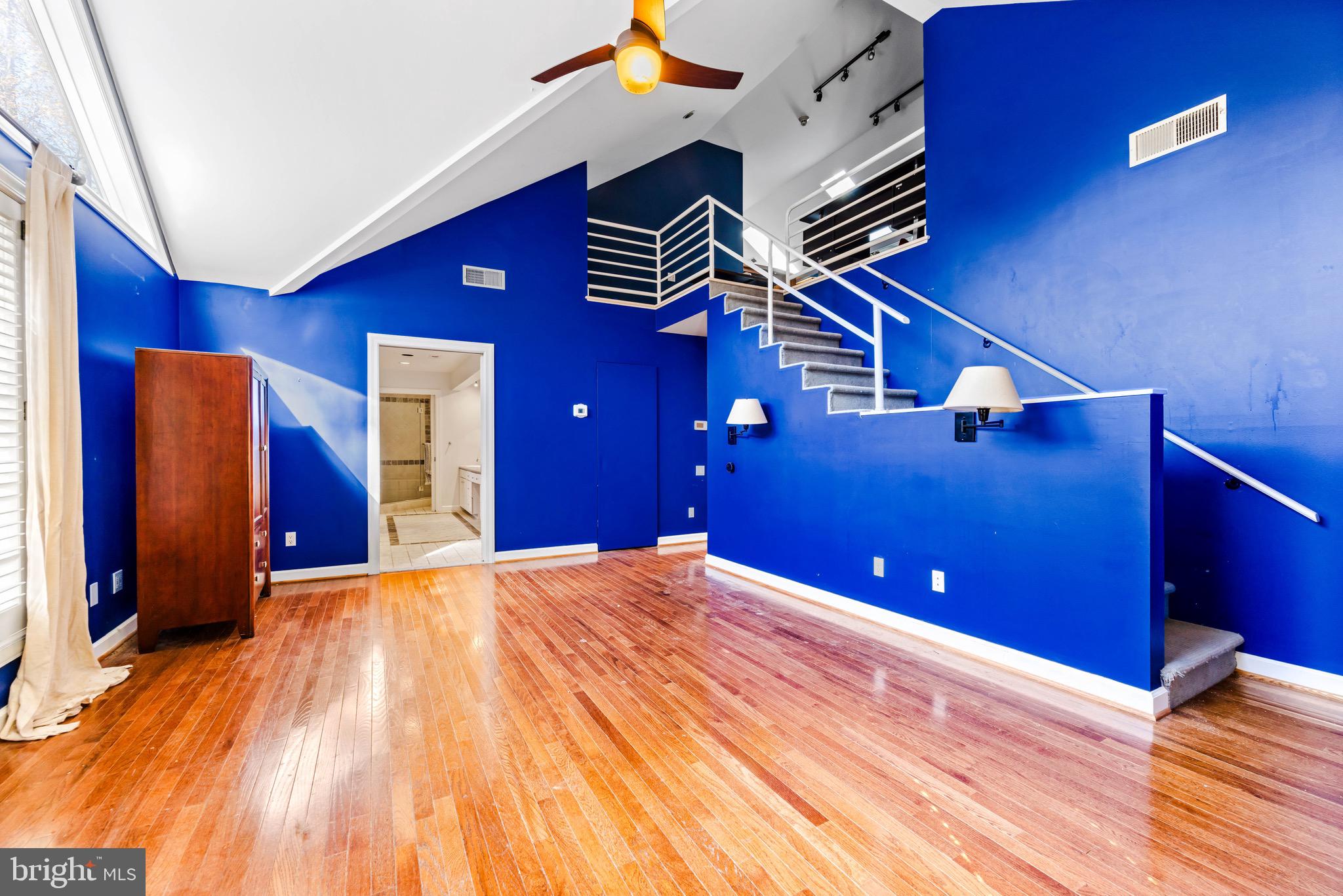 HUNTINGTON - Residential Lease