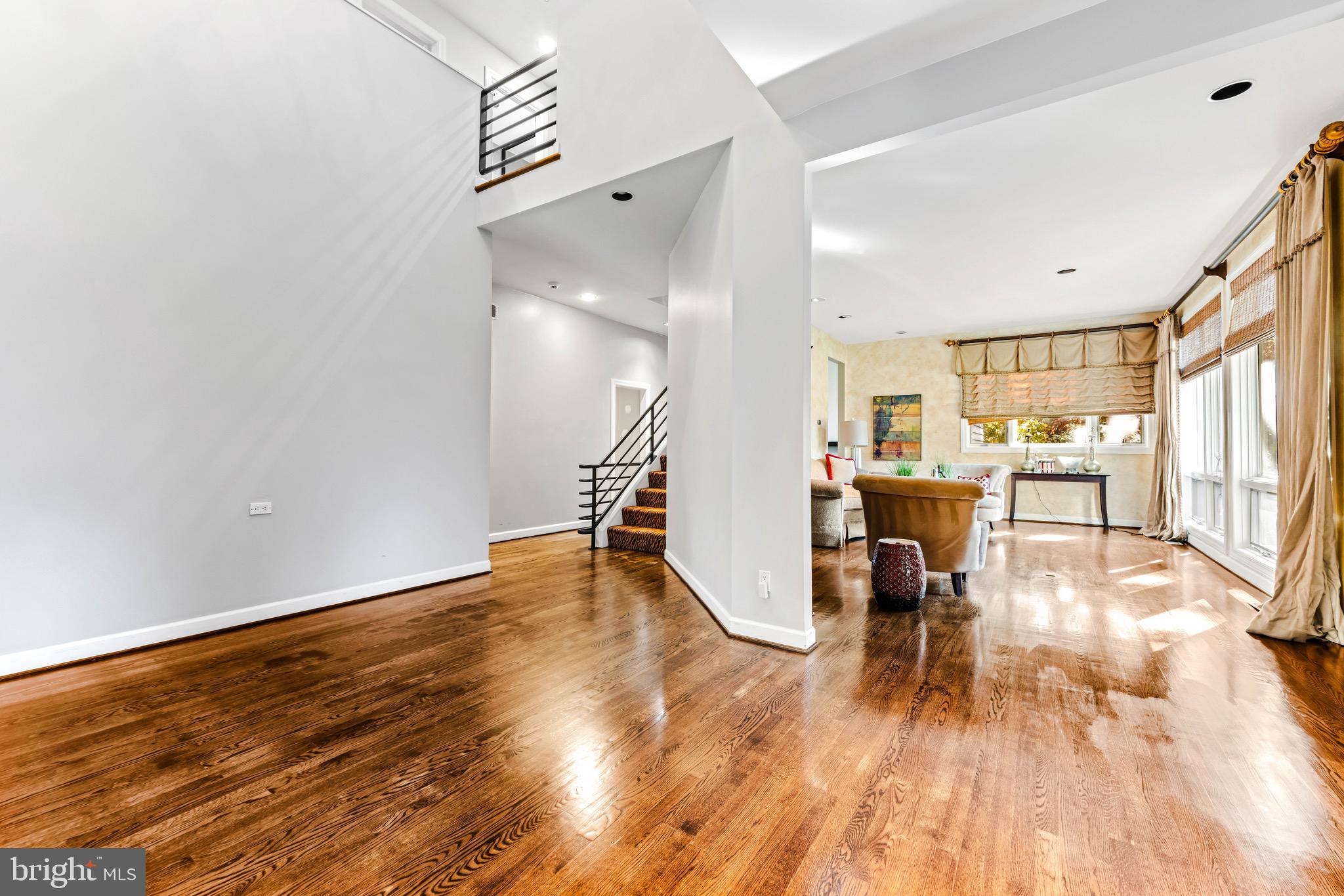 HUNTINGTON - Residential Lease