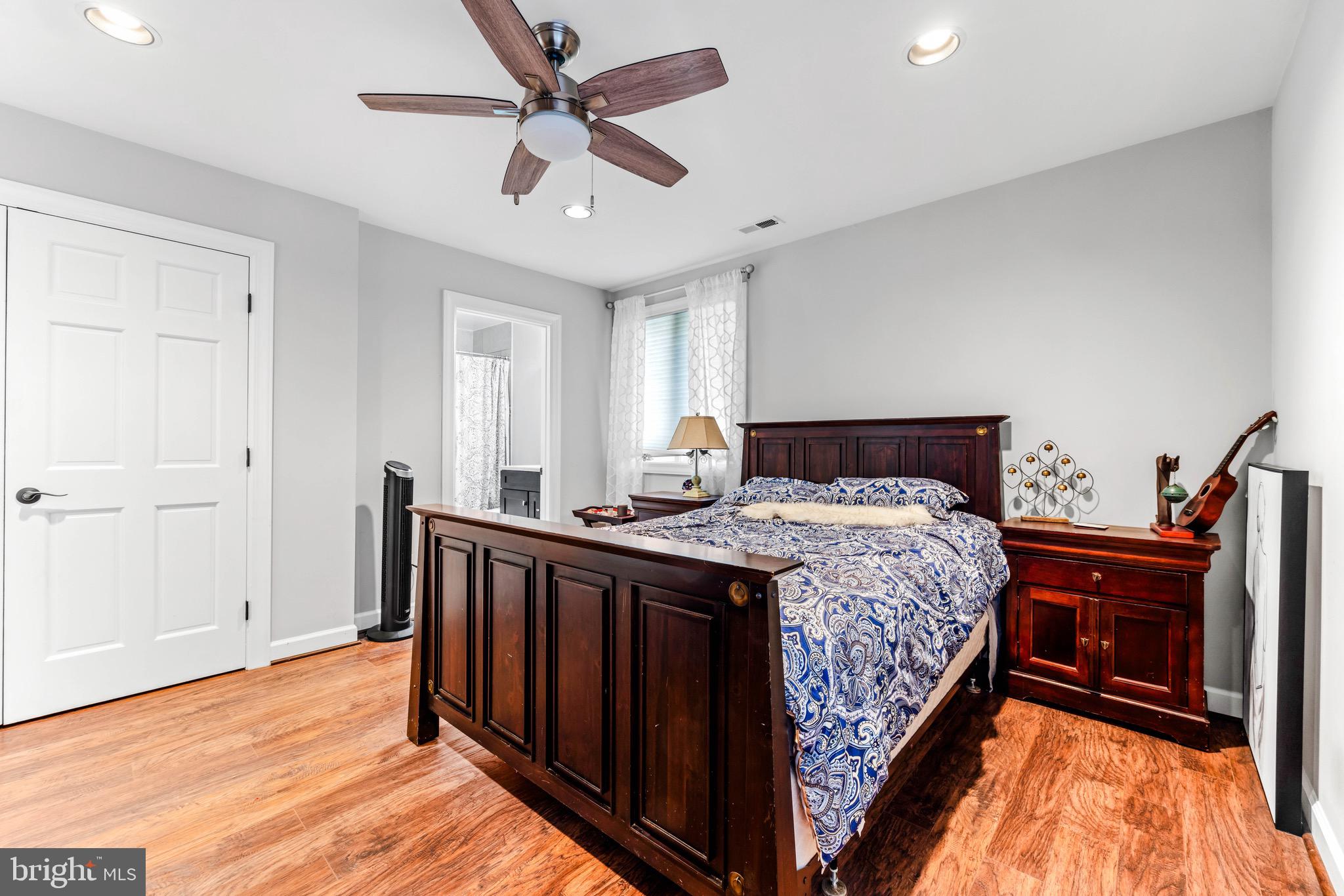 HUNTINGTON - Residential Lease