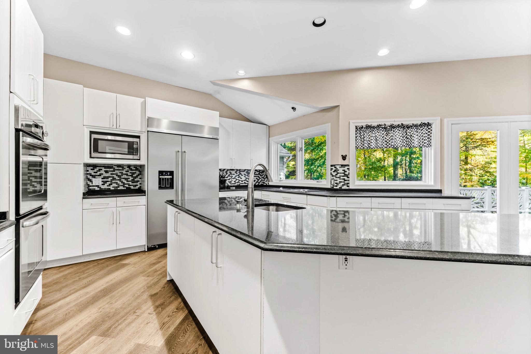 HUNTINGTON - Residential Lease