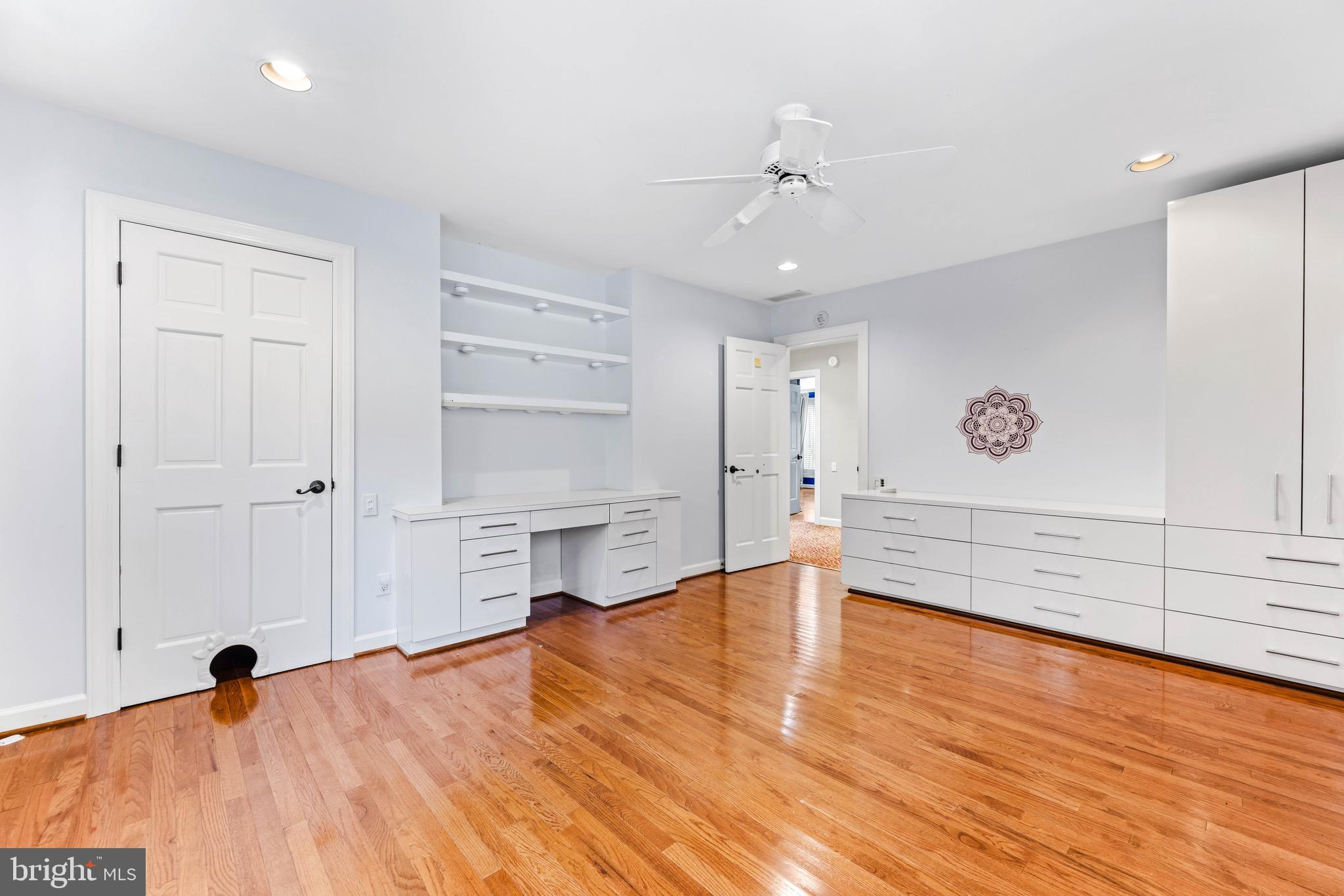 HUNTINGTON - Residential Lease