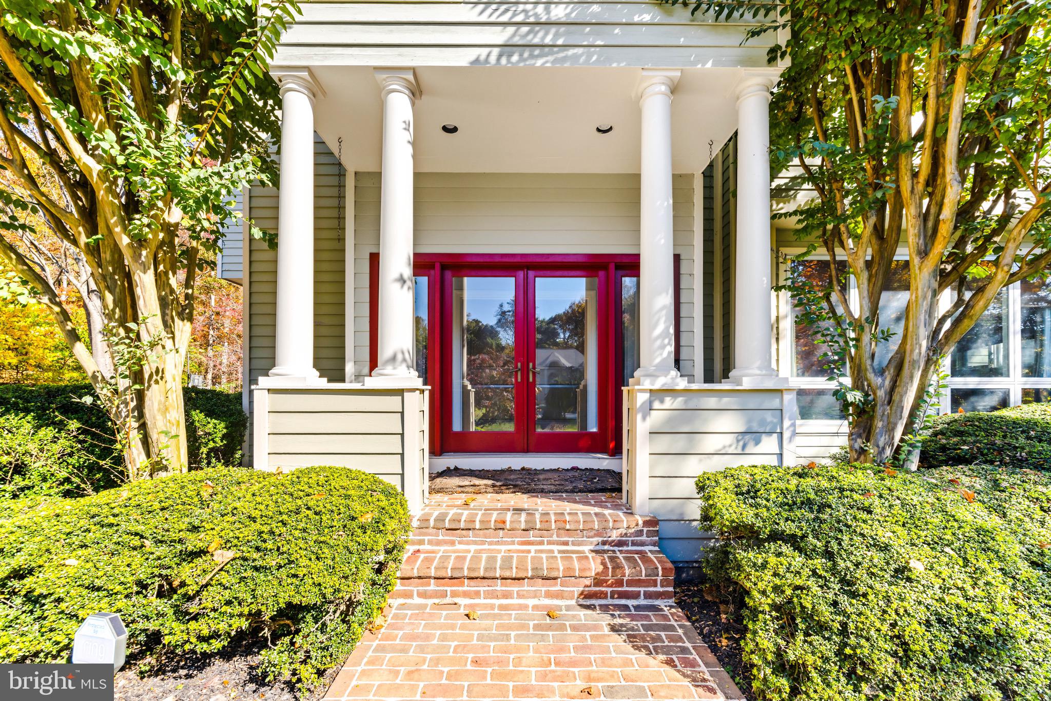 HUNTINGTON - Residential Lease